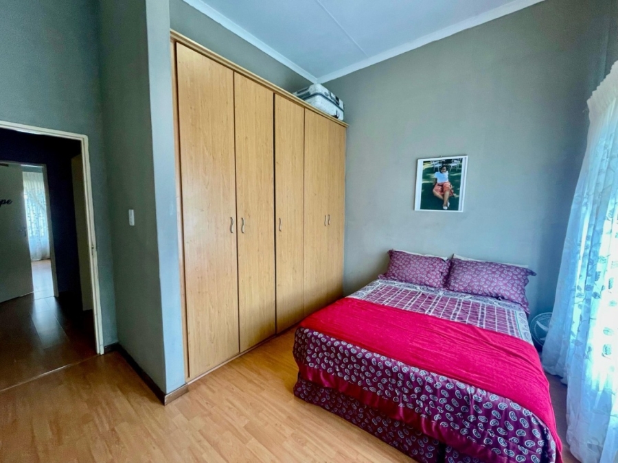 To Let 3 Bedroom Property for Rent in Waterval East North West